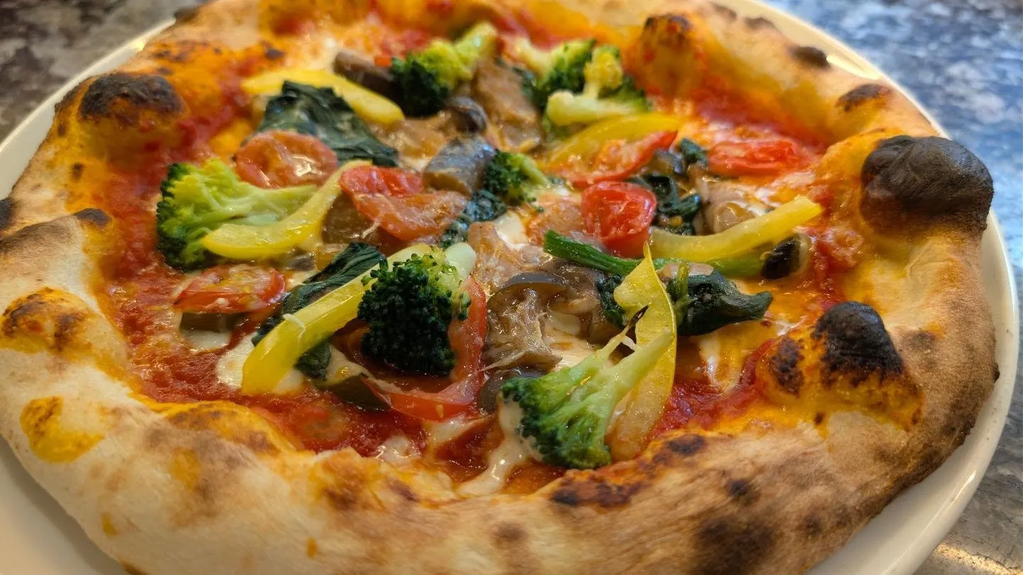 ⑥煮込み野菜のピッツァ